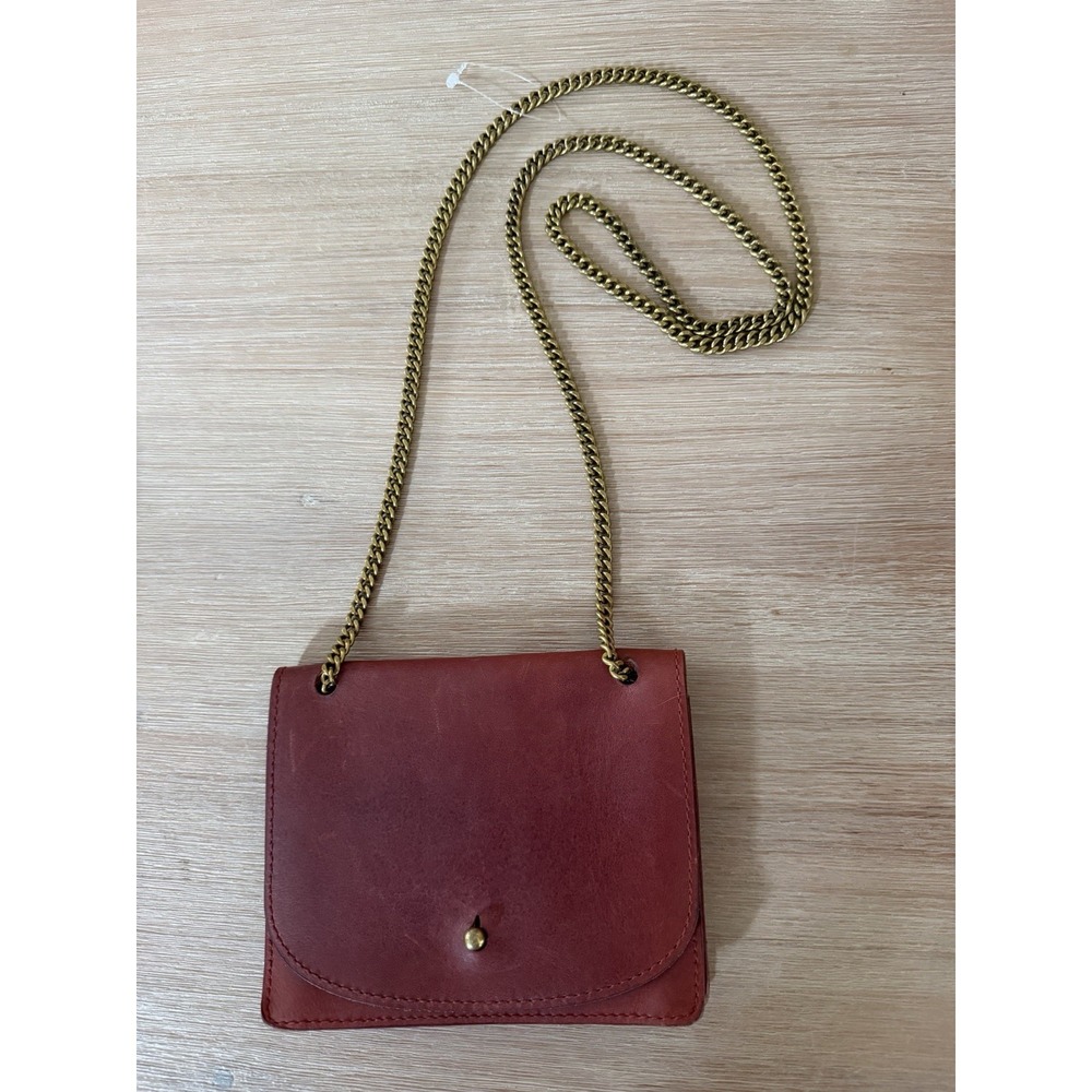 Madewell The Chain Crossbody In The Color Saddle Brass/gold Toned Hardware